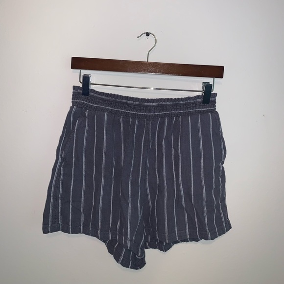 Universal Thread Pants - Universal Thread Dark Blue & Gray shorts size S